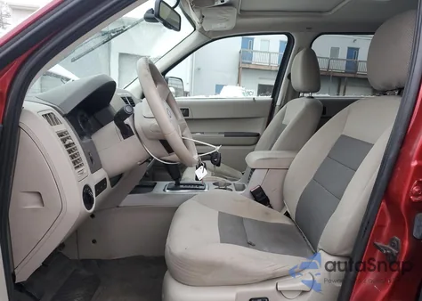 2008 Ford Escape Xlt z USA, uszkodzony, nr VIN 1FMCU93128KA60139